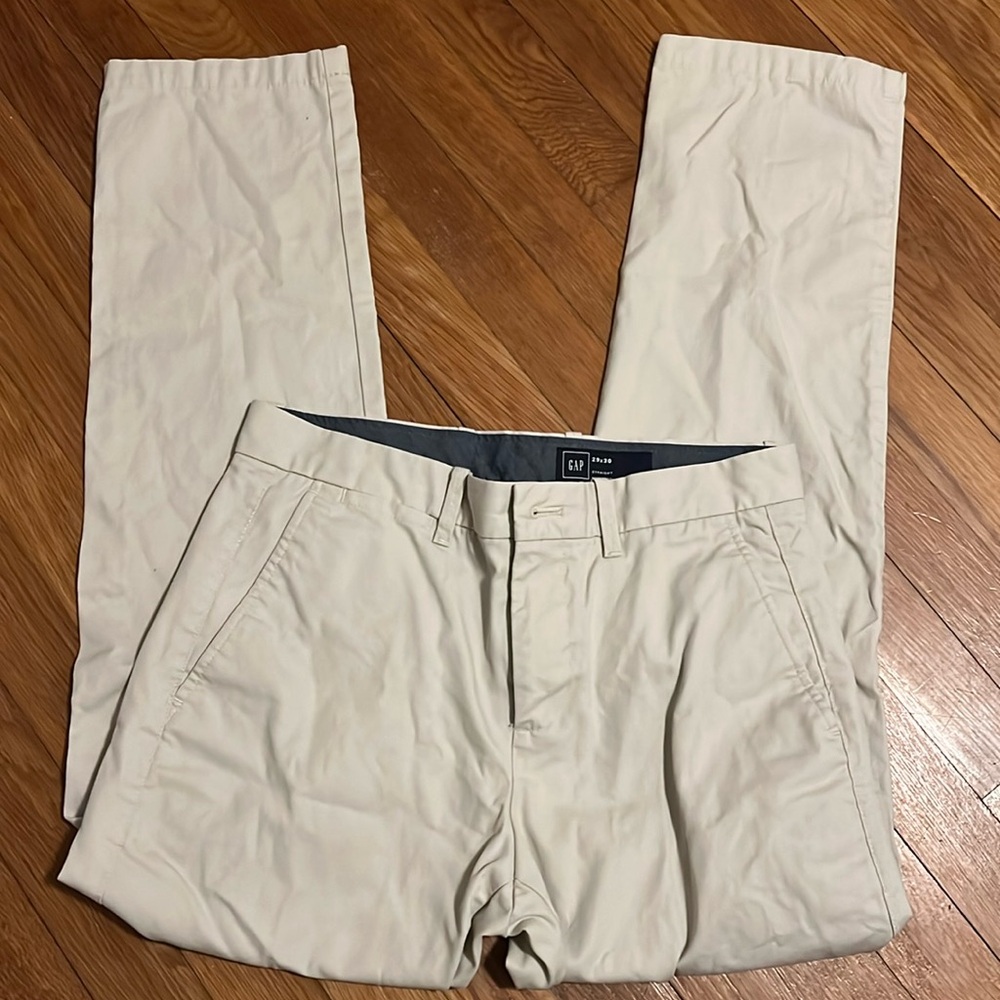 Gap men’s straight leg khakis, 29x30